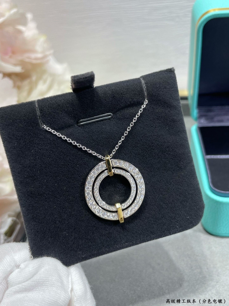 T*f*ny necklaces